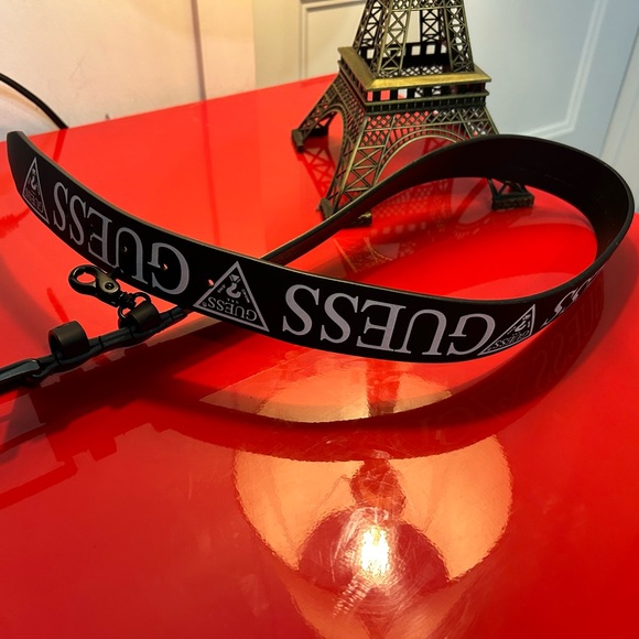 Guess Belt, Black & White design, size 32 - Picture 9 of 10